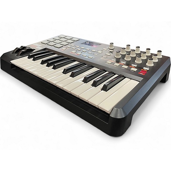 Used Akai Professional MPK25 25 Key MIDI Controller