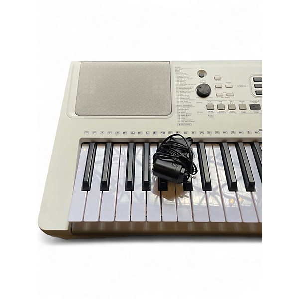 Used Yamaha EZ-300 Digital Piano