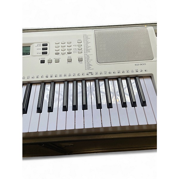 Used Yamaha EZ-300 Digital Piano