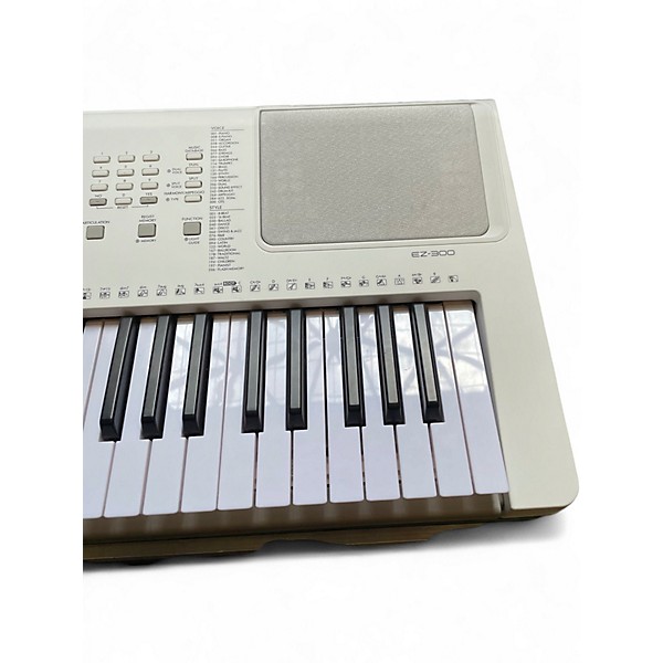 Used Yamaha EZ-300 Digital Piano