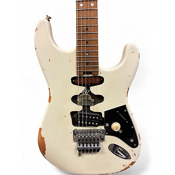 Used 2023 EVH frankenstein series relic white Solid Body Electric Guitar