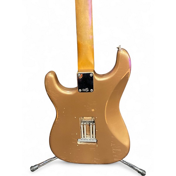 Used 2020s Fender Vintera 60s Stratocaster Road Worn Gold Top Solid Body Electric Guitar