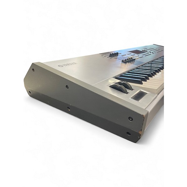 Used Yamaha Motif ES8 88 Key Keyboard Workstation
