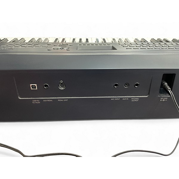 Used Yamaha DGX670 Keyboard Workstation
