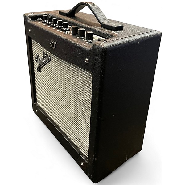 Used Fender Mustang I V2 20W 1X8 Guitar Combo Amp