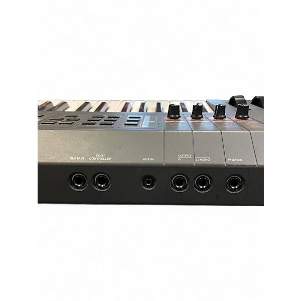 Used Yamaha MX49 49 Key Keyboard Workstation