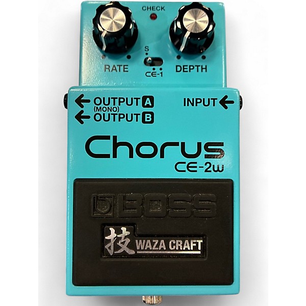 Used BOSS CE-2W Effect Pedal