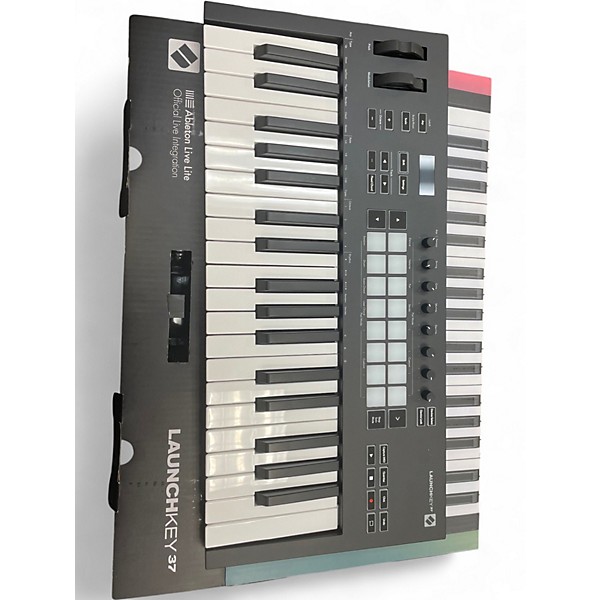 Used Novation LAUNCHKEY 37