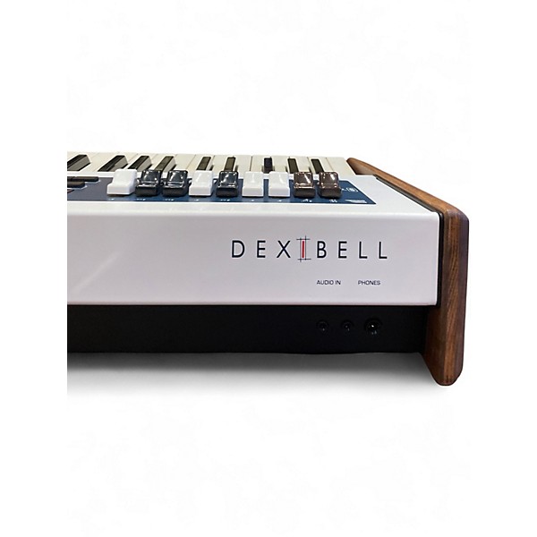 Used Dexibell J7 Organ