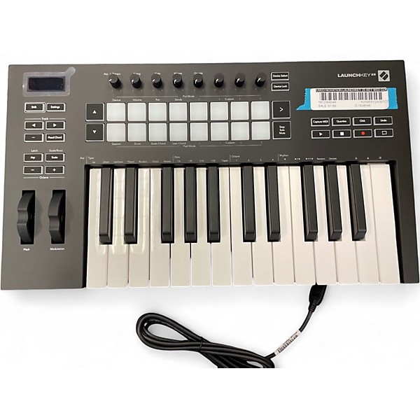 Used Novation Launchkey 25 Key MIDI Controller