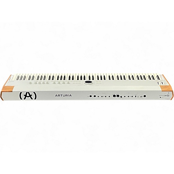 Used Arturia ASTROLAB 88 Keyboard Workstation