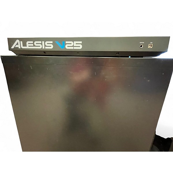Used Alesis V25 25 Key MIDI Controller