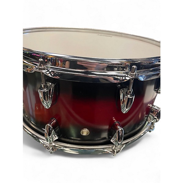 Used Yamaha 6.5X14 TOUR CUSTOM SNARE Red to Black Fade Drum