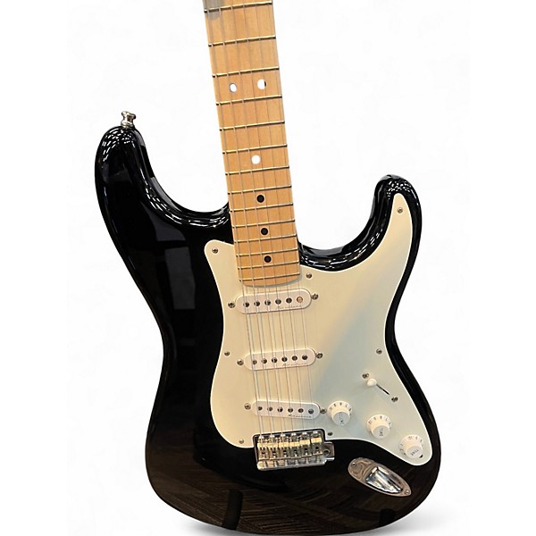Used 2011 Fender Artist Series Eric Clapton Stratocaster Black Solid Body Electric Guitar