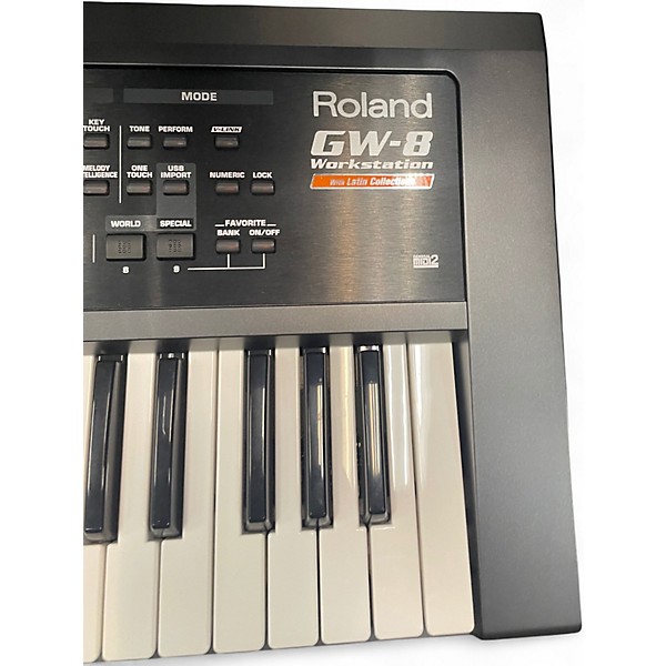 Used Roland GW8 61 Key Keyboard Workstation