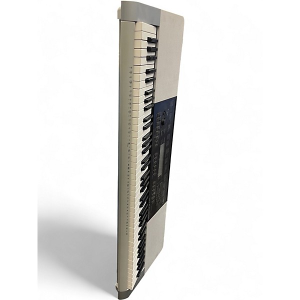Used Casio WK220 Portable Keyboard