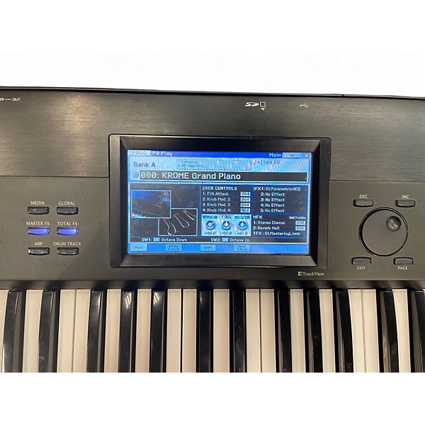 Used KORG Krome 61 Key Keyboard Workstation