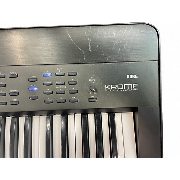 Used KORG Krome 61 Key Keyboard Workstation
