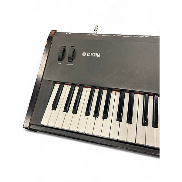 Used Yamaha S90 Synthesizer
