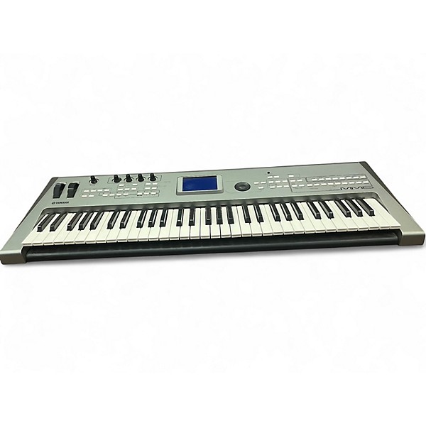 Used Yamaha MM6 61 Key Keyboard Workstation
