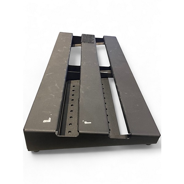 Used Ultimate Support Upd 209 pedal board Pedal Board