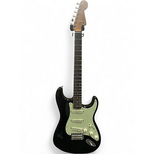 Used Fender VINTERA III EARLY 60S STRATOCASTER BLACK Solid Body Electric Guitar