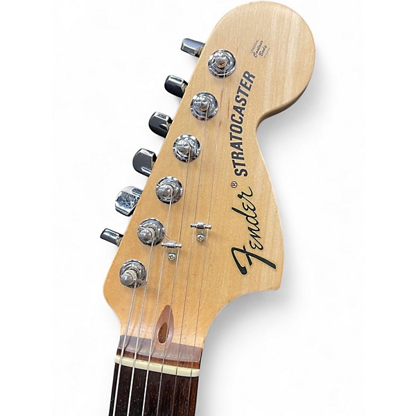 Used 2008 Fender Highway One Stratocaster HSS 3 Tone Sunburst Solid Body Electric Guitar
