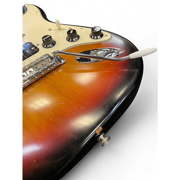Used 2008 Fender Highway One Stratocaster HSS 3 Tone Sunburst Solid Body Electric Guitar