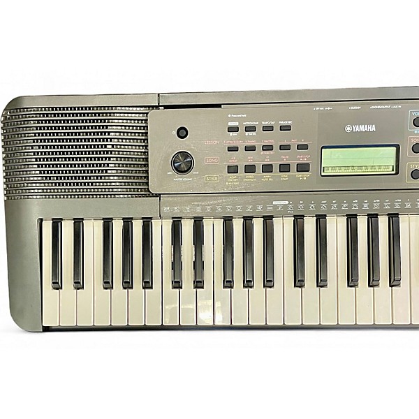 Used Yamaha PSRE273 Digital Piano