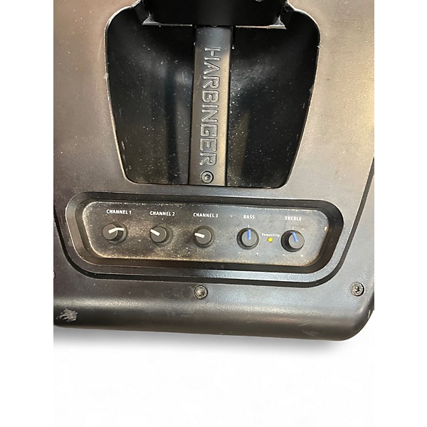 Used Harbinger MLS900 Powered Speaker