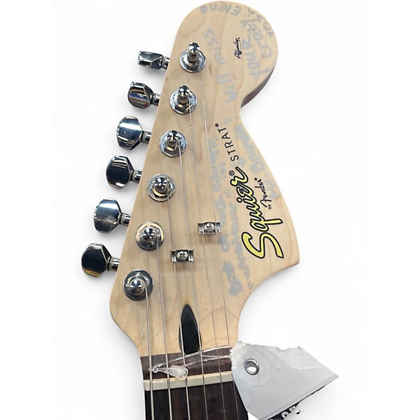 Used 2014 Squier Affinity Stratocaster Black Solid Body Electric Guitar