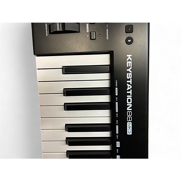 Used M-Audio keystation 88 mk3 MIDI Controller