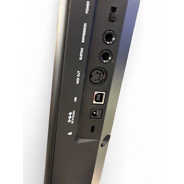 Used M-Audio keystation 88 mk3 MIDI Controller