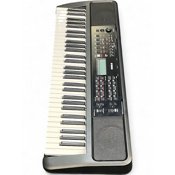 Used Yamaha PSR E383