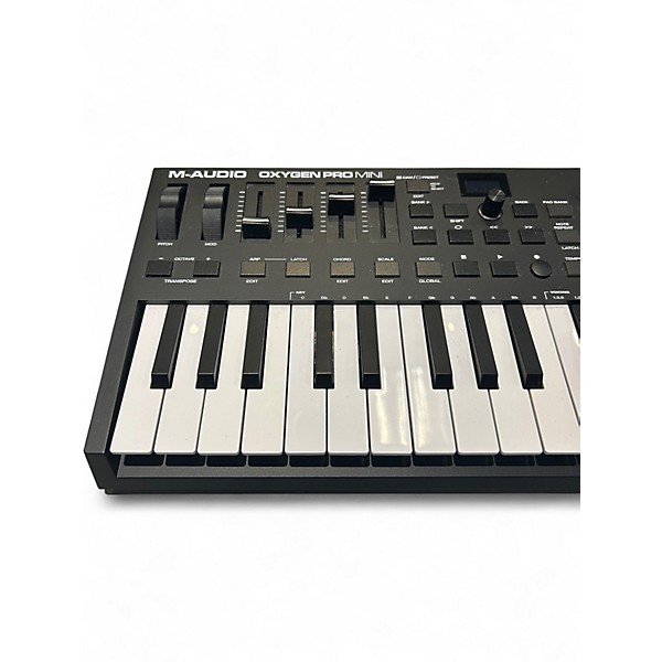 Used M-Audio oxygen pro mini MIDI Controller