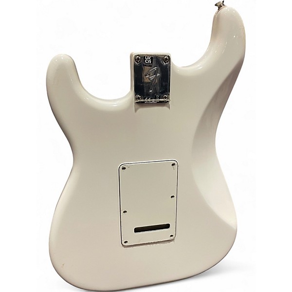 Used Fender Player Stratocaster Pearl White Solid Body Electric Guitar