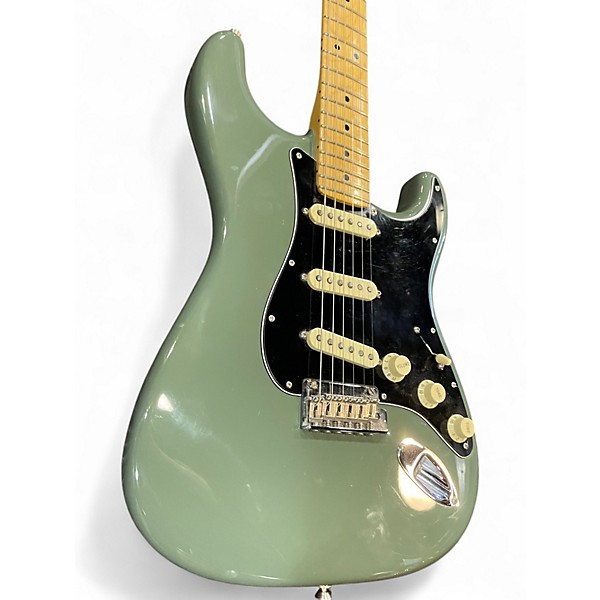 Used Fender American Standard Stratocaster Green Solid Body Electric Guitar