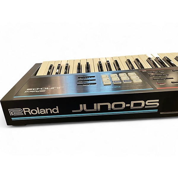 Used Roland JUNO DS 61 Synthesizer