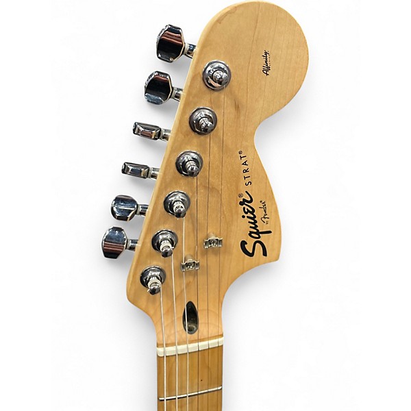 Used Squier Hello Kitty Stratocaster Single Hum Pink With Kitty Pickguard Pink Solid Body Electric Guitar