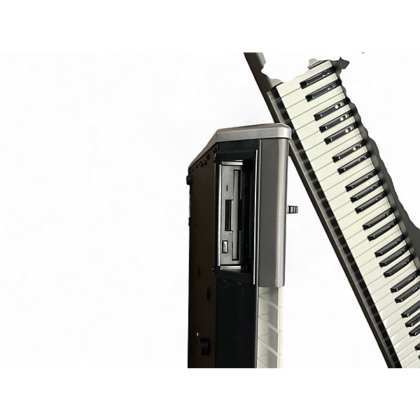 Used Roland G-70 Keyboard Workstation