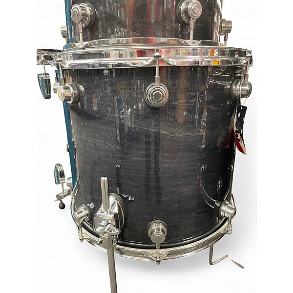 Used DW 7 Piece 7 PIECE PERFORMANCE EBONY STAIN Drum Kit