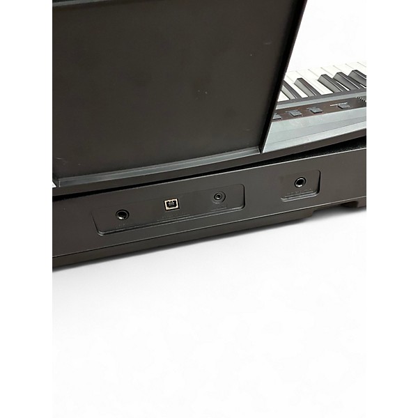 Used Yamaha PSRE383 Digital Piano