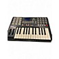 Used Akai Professional MPK25 25 Key MIDI Controller thumbnail