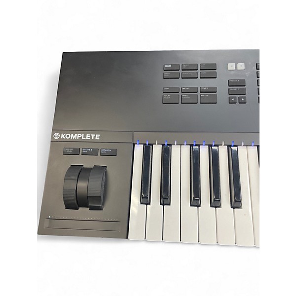 Used Native Instruments Komplete Kontrol S49 MIDI Controller