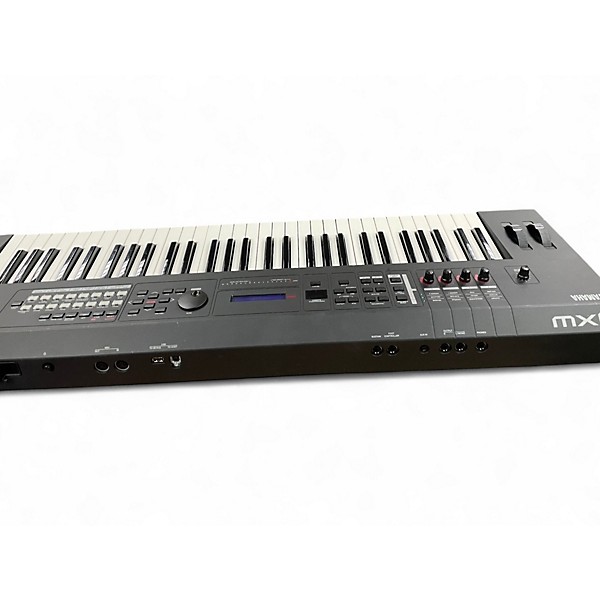 Used Yamaha MX61 61 Key Keyboard Workstation