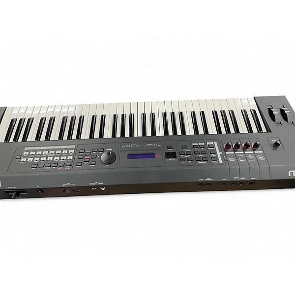 Used Yamaha MX61 61 Key Keyboard Workstation