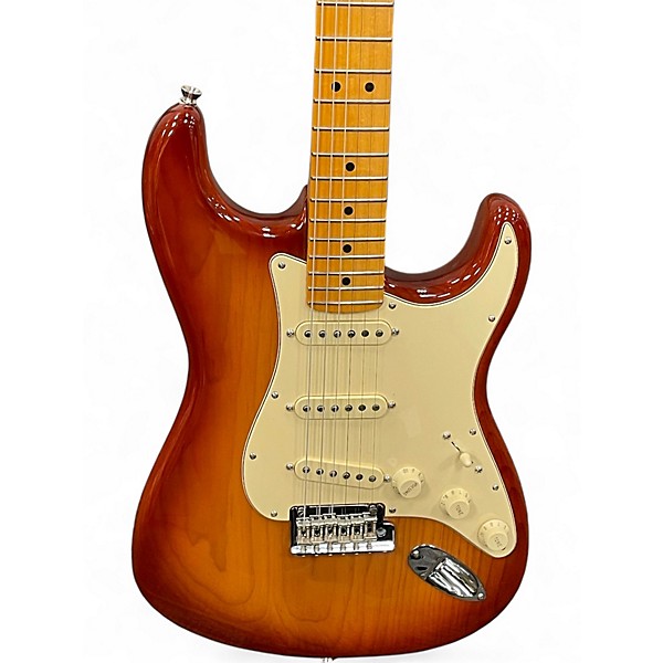 Used Fender American Professional II Stratocaster Sienna Sunburst Solid Body Electric Guitar