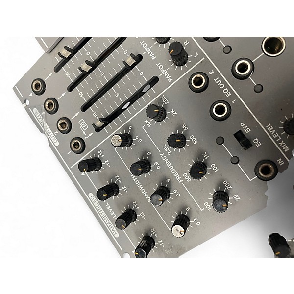 Used Behringer 305 Equalizer