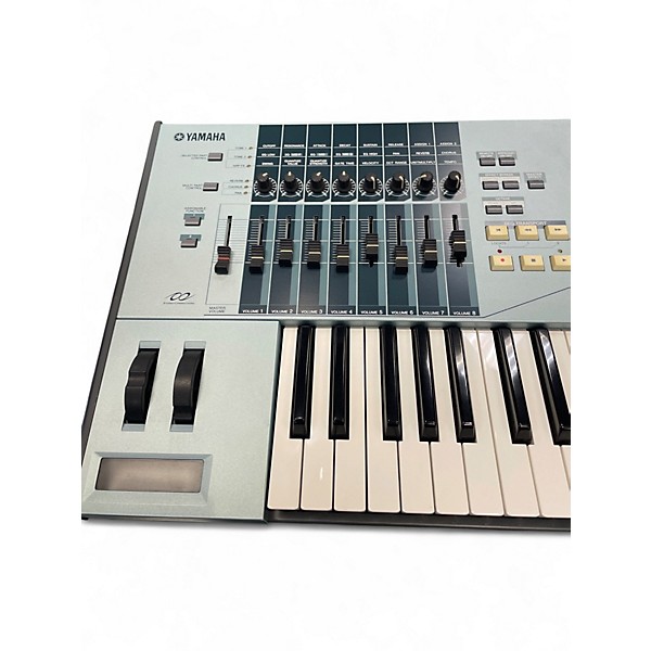Used Yamaha Motif XS6 61 Key Keyboard Workstation