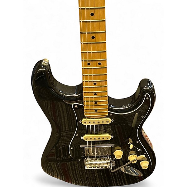 Used Fender Special Edition Player Stratocaster Black Solid Body Electric Guitar
